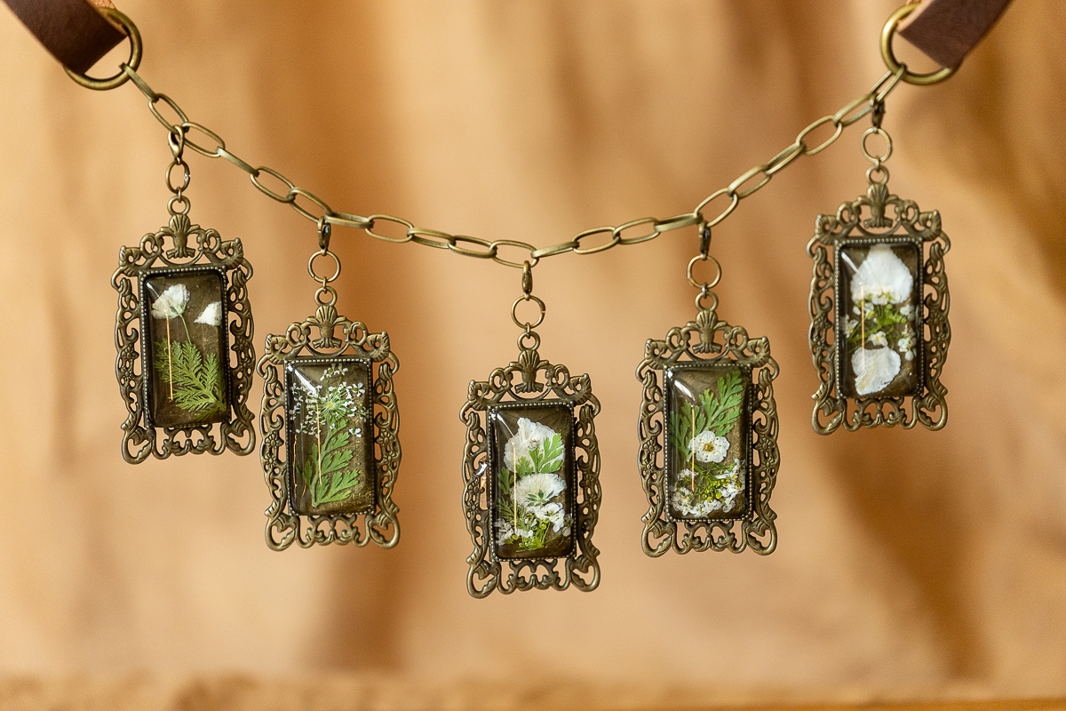 Framed Flowers - Image 4